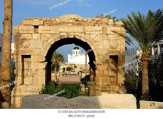 Triumphal arch of Marc Aurel Marcus Aurelius and former custom house Tripolis Libya