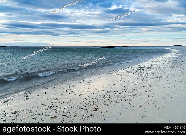 Norway, Vesterålen, Andøya, coastal landscape near Bleik, beach