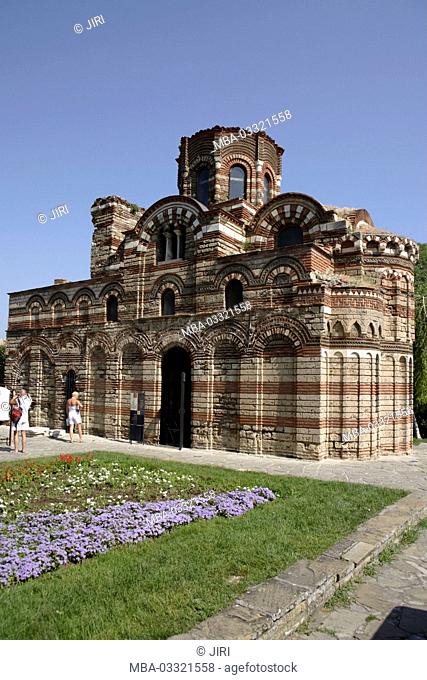 Nessebar, Christ Pantokrator Kirche in the main square of the Old Town, the Black Sea, Bulgaria, Europe
