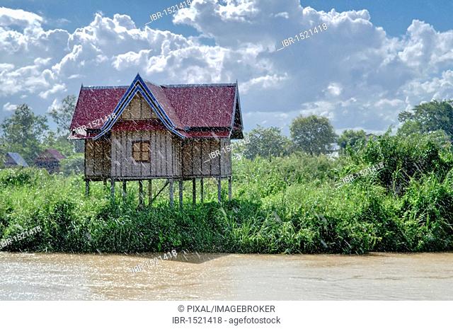 House at the Mekon in rain, 4000 Islands, Laos, Southeast Asia