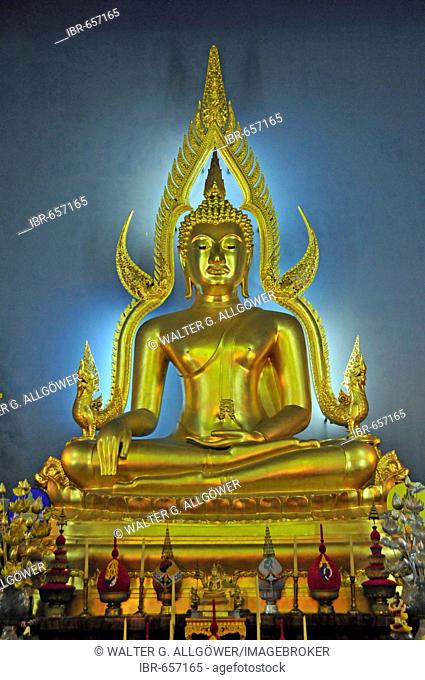 Buddha statue, Marble Temple (Wat Benchamabophit), Bangkok, Thailand, Asia