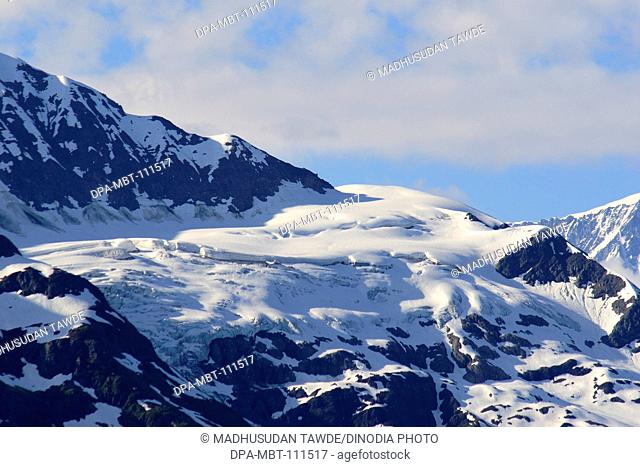 Snowcapped mountains near Hubbard glacier; The longest tidewater glacier in Alaska ; Saint Elias  national park ; Disenchantment bay ; Alaska ; U.S.A