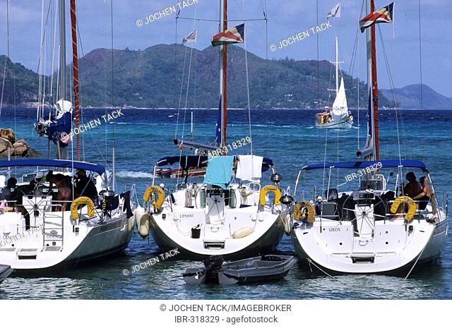 SYC, Seychelles, Praslin : Sailing yachts. |