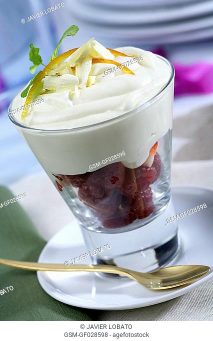White chocolate mousse with red fruit