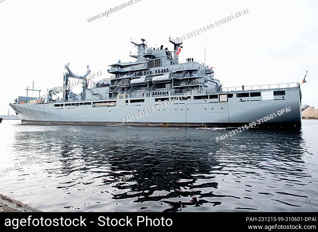 15 December 2023, Lower Saxony, Wilhelmshaven: The task force supply ship ""Frankfurt am Main"" enters the harbor at the naval base