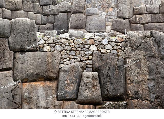 Ancient Inca stone wall, Sacsayhuaman or Saqsaywaman near Cusco or Cuzco, Peru, South America