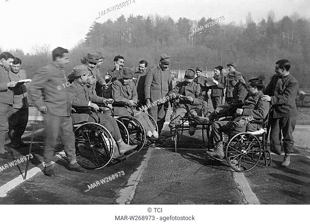 first world war, invalids at the field hospital, 1915-18