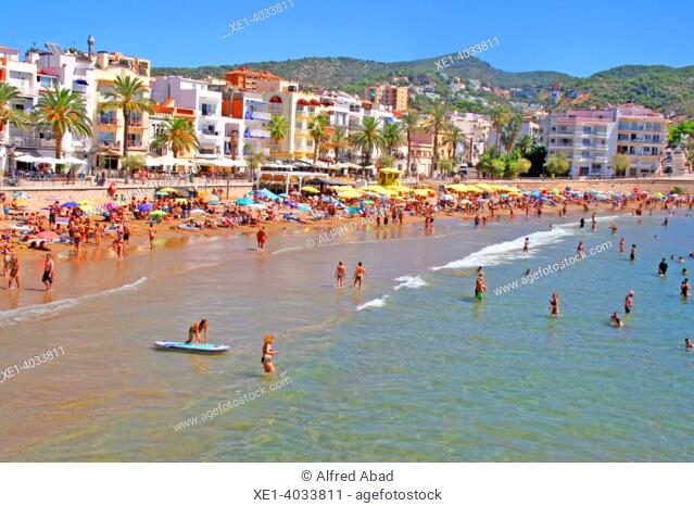 platja a l'estiu, Sitges, Catalunya, Espanya