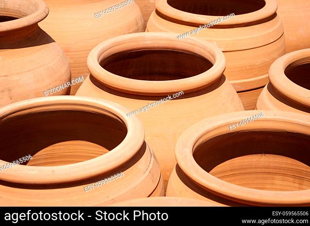 clay pots, empty terracotta pot collection  -