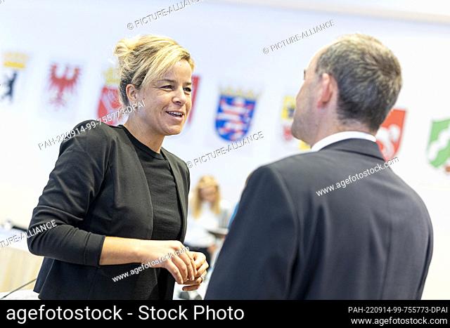 14 September 2022, Lower Saxony, Hanover: Mona Neubaur (Bündnis 90/Die Grünen), Minister for Economic Affairs, Industry, Climate Protection and Energy in North...