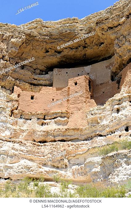 Cliff Dwellings of Sinagua Indians Montezuma Castle National Monument Arizona
