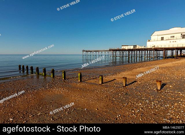 England, West Sussex, Bognor Regis, Bognor Regis Pier and Beach