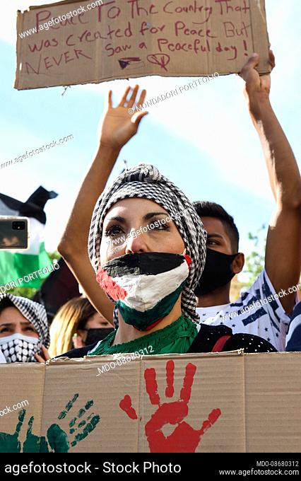 Demonstration in support of Palestine. The demonstrators, thousands of people, met at the Esquiline and then marched towards the Colosseum