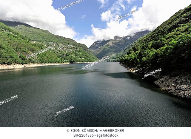 Vogorno reservoir, as seen from the arch dam, Valle Verzasca valley, Selvatica, Canton Ticino, Switzerland, Europe