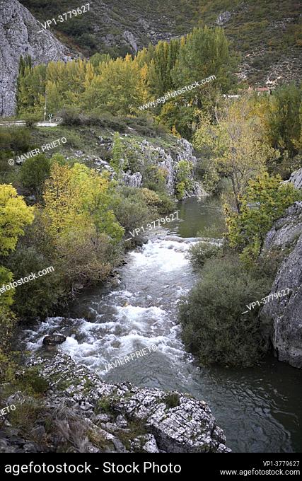 Sickles of the Curueño river. Route of the Roman bridges or the Calzada de Vegarada. Spain