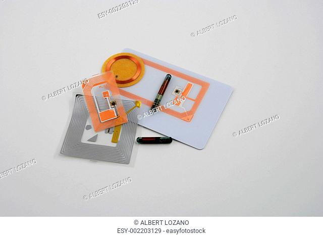 several types of rfid tags