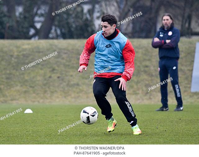 The new player of Mainz 05 Bojan Krkic Perez partakes in a traning session in Mainz, Germany, 30 January 2017. Mainz 05 is borrowing the striker until the end...
