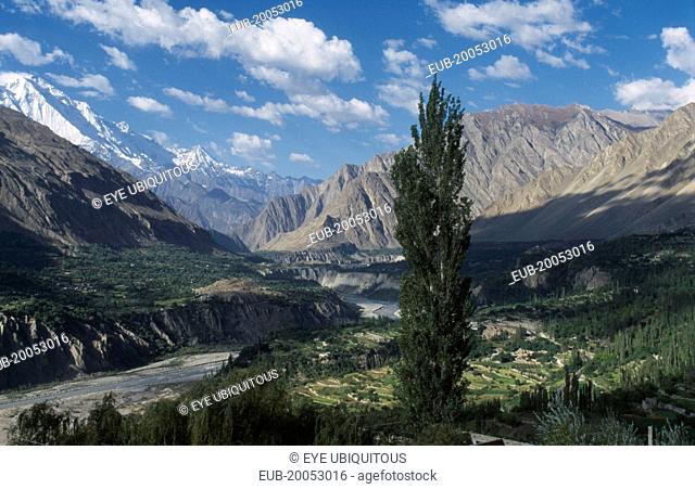 View across valley to mountain peaks from the Baltit Fort