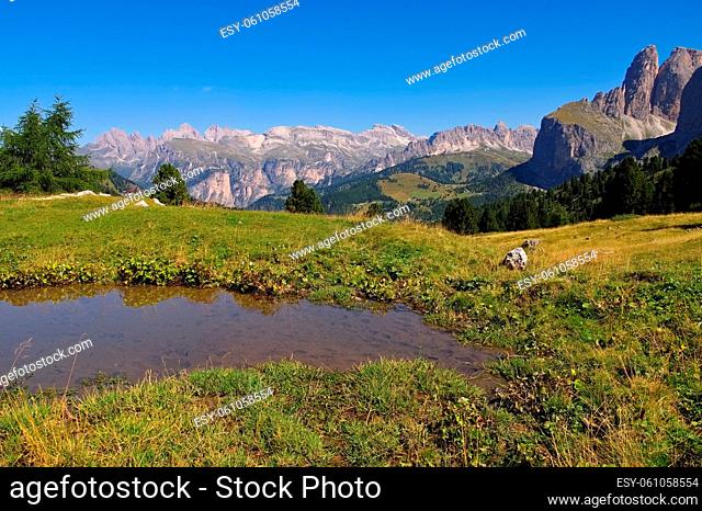 Sellajoch in den Dolomiten, italienische Alpen - Sella pass in Dolomites, italian Alps