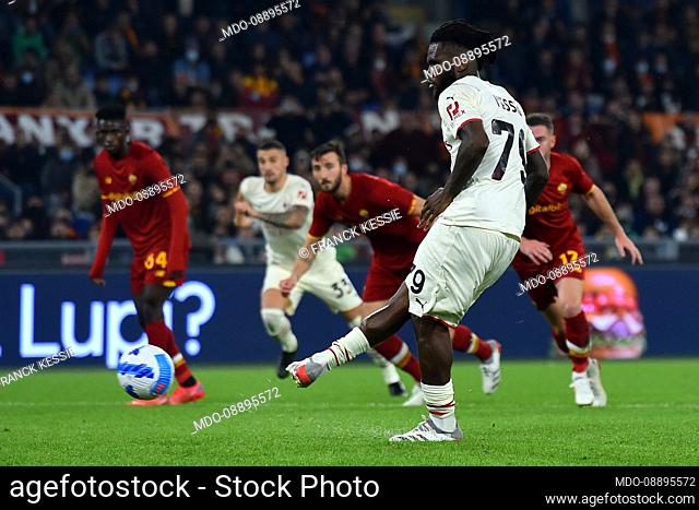 The Footballer of Milan Franck Kessie score on penalty during the match Roma-Milan at the stadio Olimpico. Rome (Italy), 31 October, 2021
