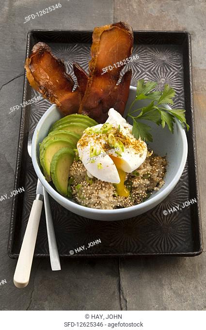 Savoury porridge with a poached egg and avocado
