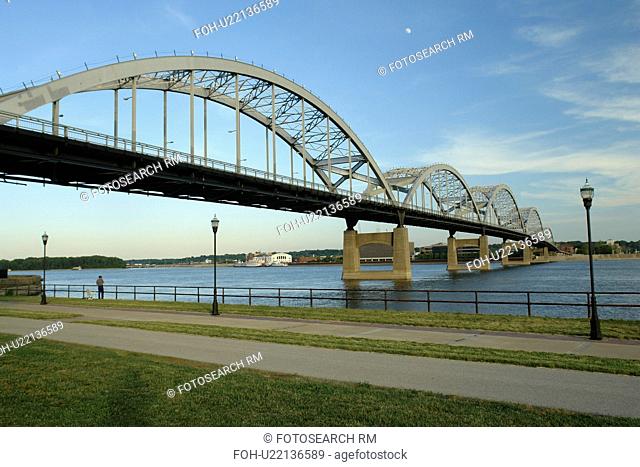 IA, Iowa, IL, Illinois, Davenport, Rock Island, Quad Cities, Mississippi River, Centennial Bridge