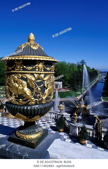 Imitation gilded bronze urn, Grand Cascade (Bolshoi kaskad) (1715-1724), Peterhof (Unesco World Heritage List, 1990), near St Petersburg, Russia