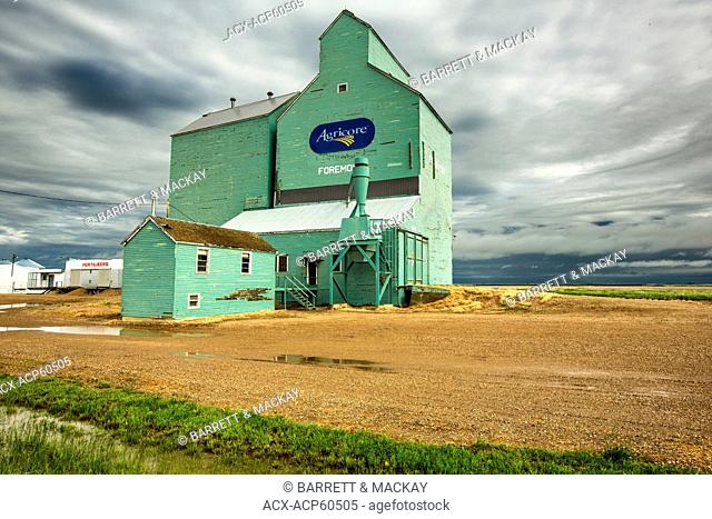 Foremost grain elevator, Alberta, Canada
