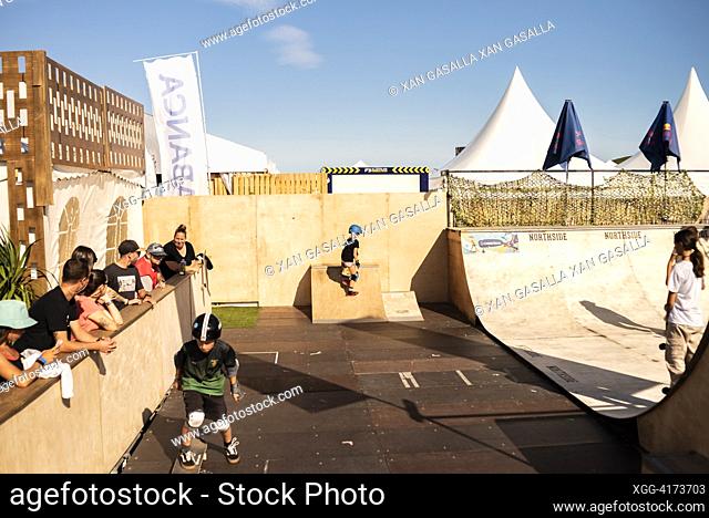 Valdoviño, Spain, 3rd september 2023. world surf league. Pantin classic surf pro 36th edition. skate classes for the little ones during the competition at the...