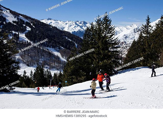 France, Hautes Pyrenees, Le Grand Tourmalet, the ski resort of Bareges La Mongie, Bareges
