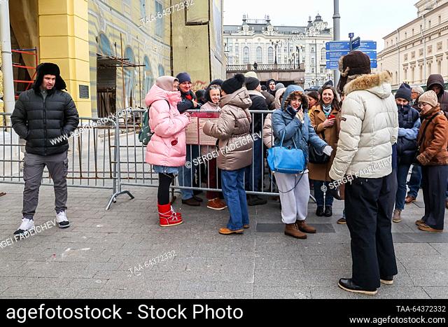 RUSSIA, MOSCOW - NOVEMBER 4, 2023: People queue outside Moscow's Bolshoi Theatre to buy tickets for 2023 holiday season shows of the Nutcracker Ballet