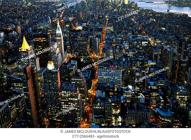New York City, Manhattan, Skyline, Downtown, Night, Sky Scrapers