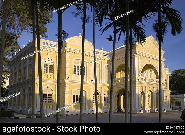 Malaysia, Penang, Georgetown, Town Hall. The Town Hall of Georgetown in Penang, Malaysia, is a colonial building located near the junction of Burma Road and...