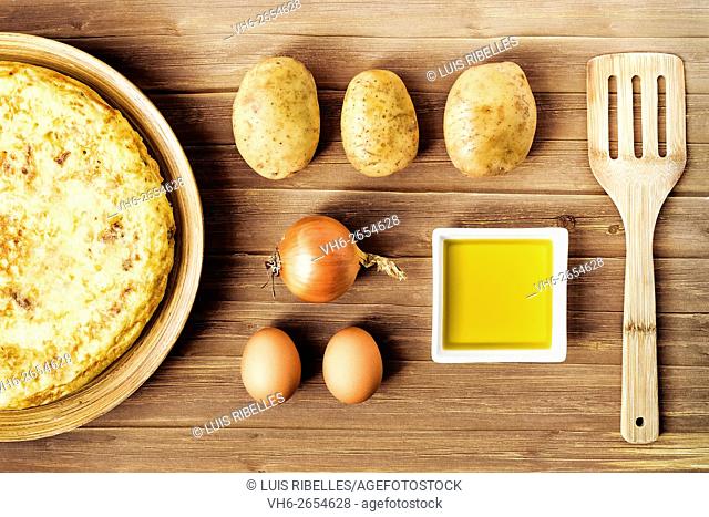 Spanish omelette and ingredients from above