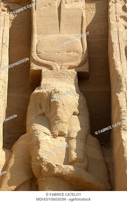 The Temple of Nefertari dedicated to Hathor - Statue of Nefertari on the frontage of the temple