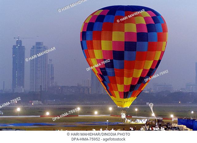 Hot Air Balloon world record 70, 000 feet at Mahalaxmi race course , Mumbai bombay, Maharashtra, India