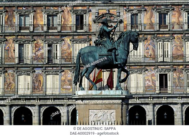 Equestrian statue of Philip III (1578-1621), begun by Giambologna (1529-1608) and completed by Pietro Tacca (1577-1640), 1616, Main Plaza (Plaza Mayor), Madrid