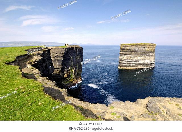 Sea Stack at Downpatrick Head, near Ballycastle, County Mayo, Connacht, Republic of Ireland Eire, Europe
