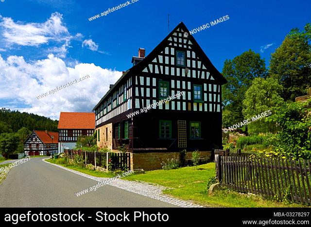 Half-timbered farms in Burkersdorf, T„lerd”rfer, Thuringia, Germany
