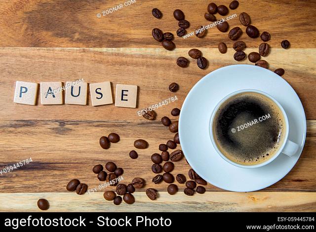 Espresso Pause Konzept Hintergrund auf Holz