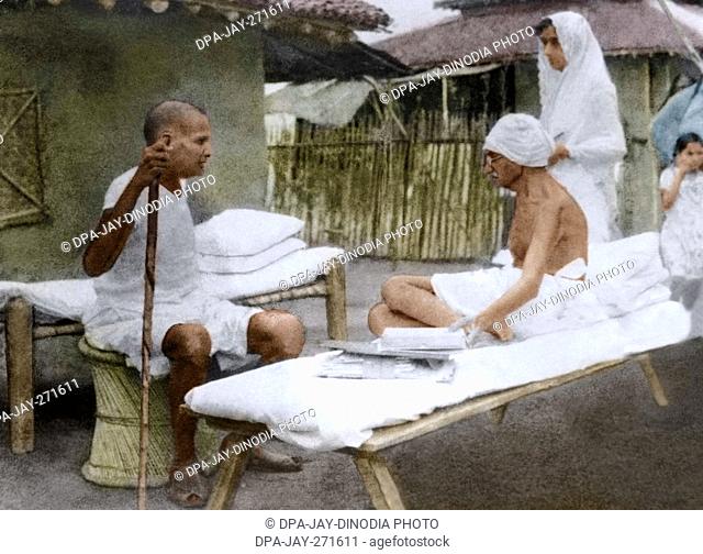 Mahatma Gandhi with Jamnalal Bajaj, Satyagraha Ashram, Wardha, Maharashtra, India, Asia, 1942