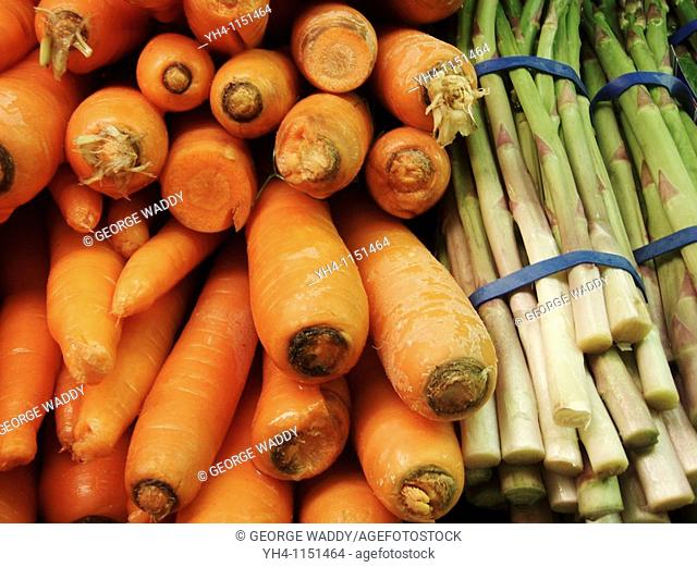Produce, carrots and asparagus, Daucus carota, Asparagus officinalis
