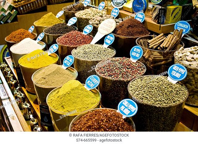 Spices in the Misir Carsisi (Egyptian bazaar). Istanbul. Turkey