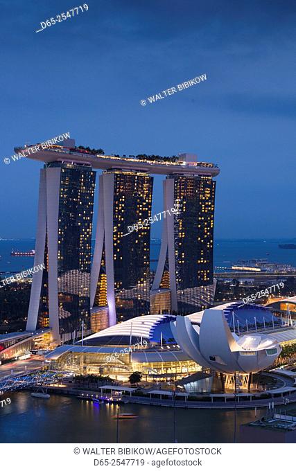 Singapore, Marina Bay Sands Hotel, elevated view, dusk