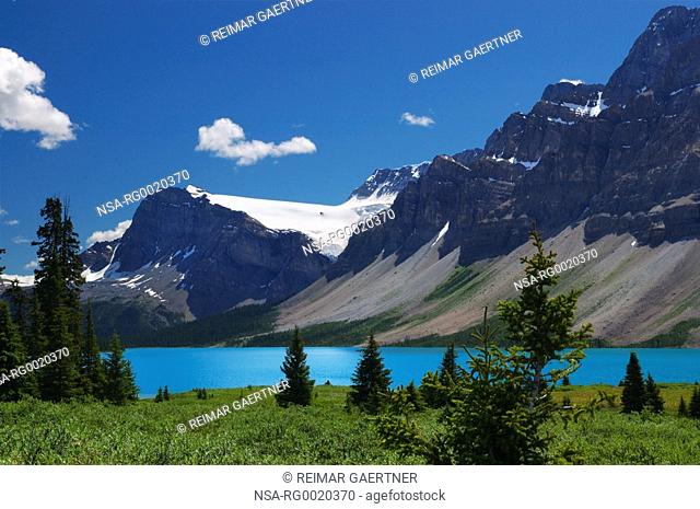 Crowfoot Mountain and Glacier with turquoise Bow Lake