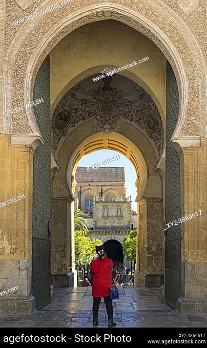 The Puerta del Perdon opening through the Alminar tower and leading to the Patio de los Naranjos and the Great Mosque. Cordoba