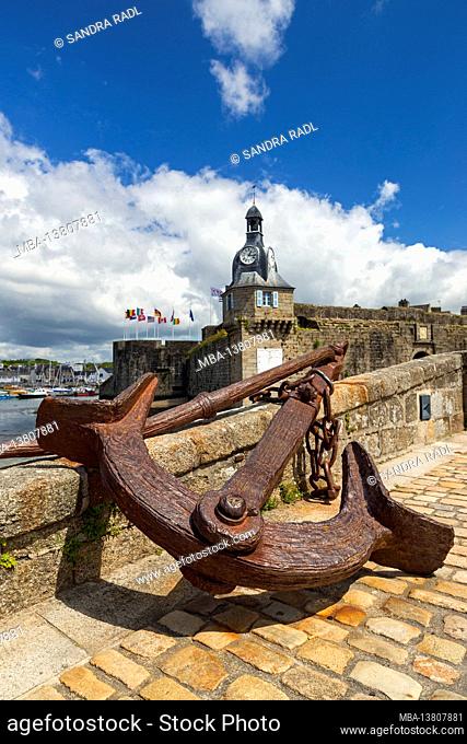Concarneau, anchor on the bridge to the old town Ville Close, in the background the clock tower and the city wall, France, Brittany, Finistère department