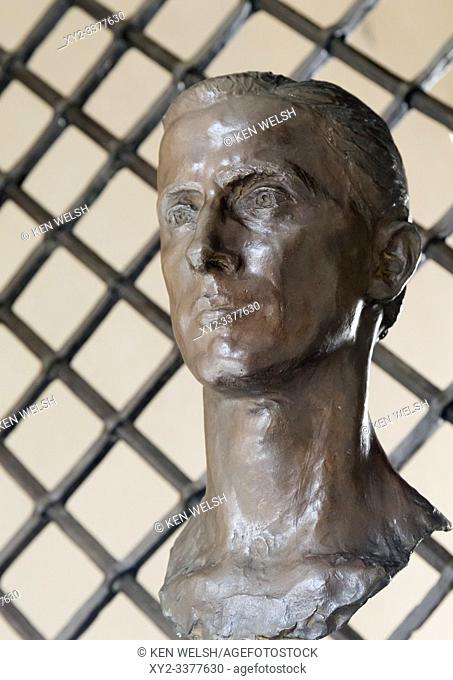 Bronze bust of Baron Hans Heinrich Thyssen-Bornemisza, 1921 - 2002, Dutch born Swiss industrialist and art collector. After a 1954 work by Lithuanian born...
