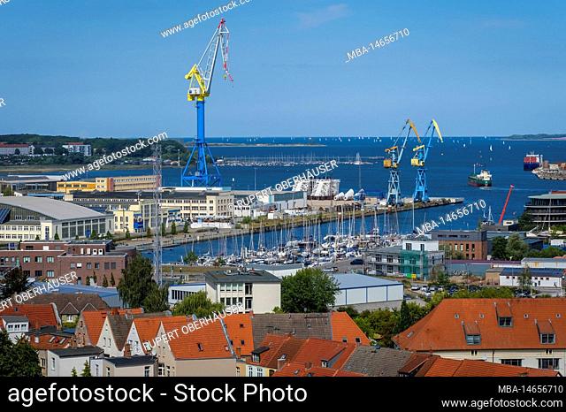 Wismar, city view, old town, port, MV shipyards Wismar, Mecklenburg-Western Pomerania, Germany