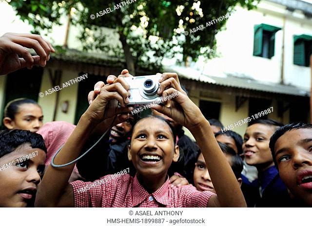 India, West Bengal state, Kolkota, Art in All of Us activity, learning to take photographs